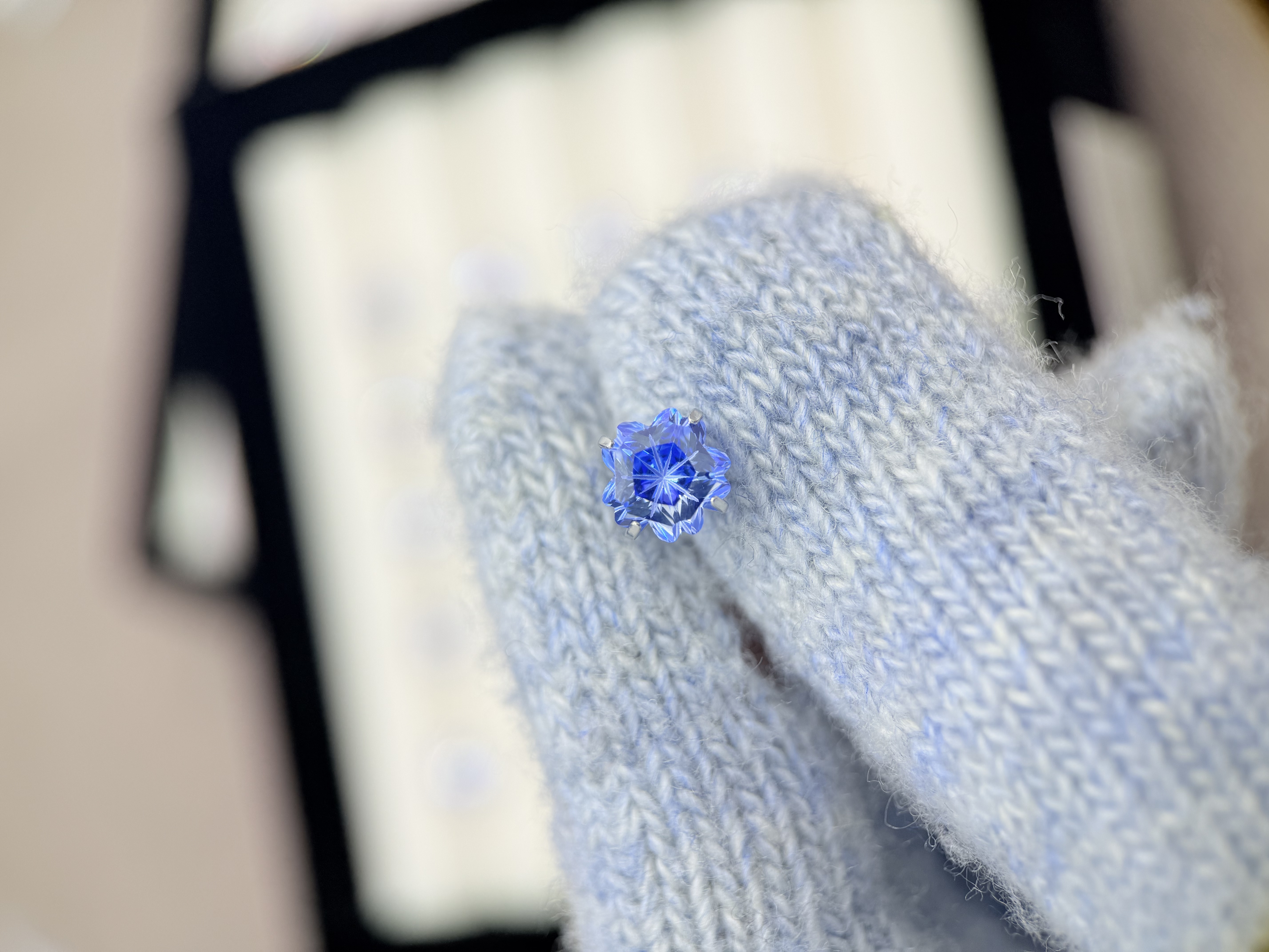 钛钢锆石耳饰 A557 宝蓝幸运四叶草锆石耳骨钉耳钉