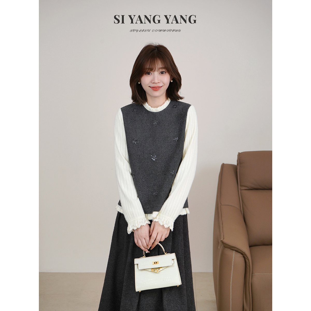 斯洋洋SIYANG冬季女装减龄百搭通勤假两件上衣SY512A023SYY