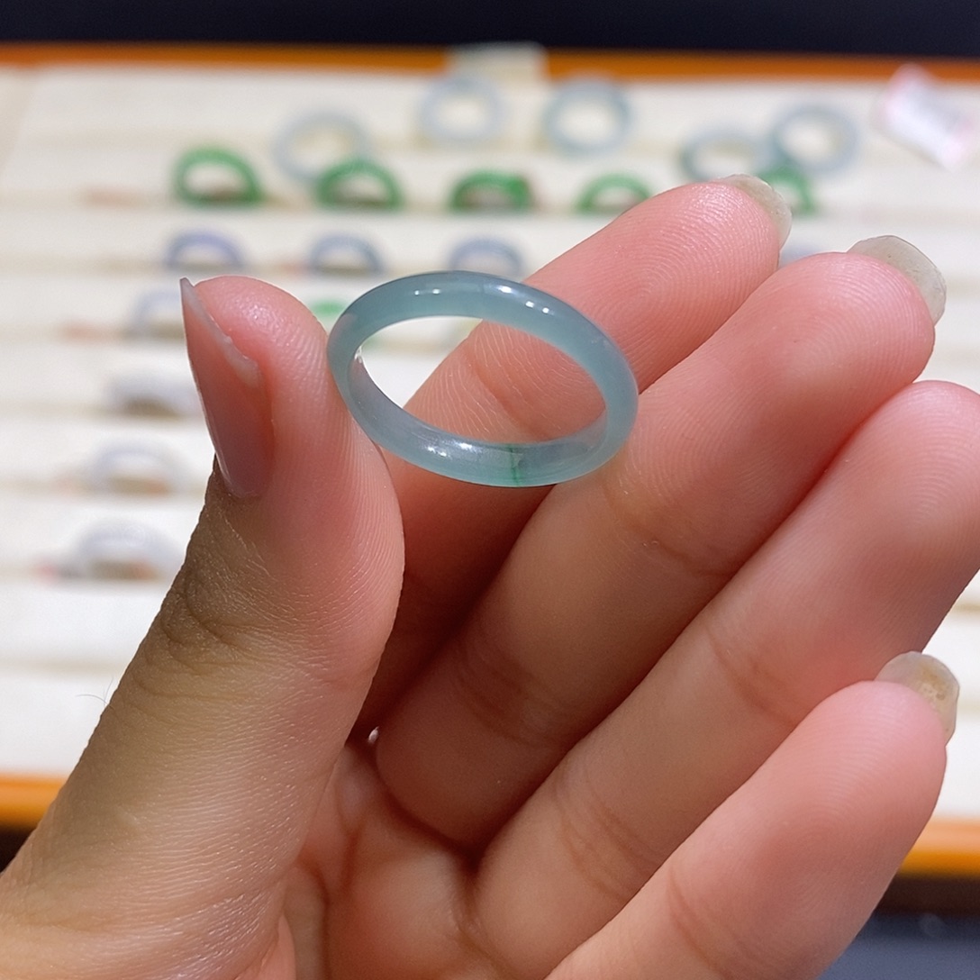 翡翠戒指未镶嵌圈口12.13