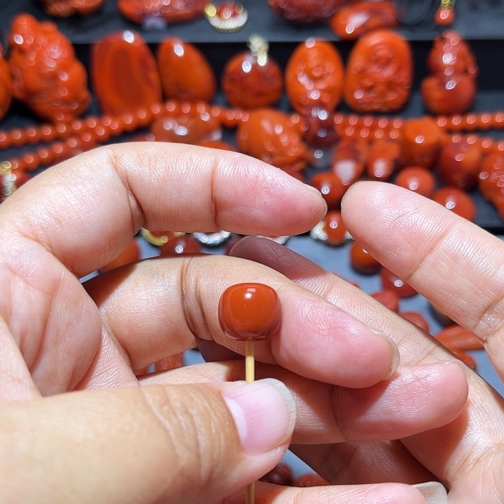 疯***U南红玛瑙未镶嵌配饰11.9