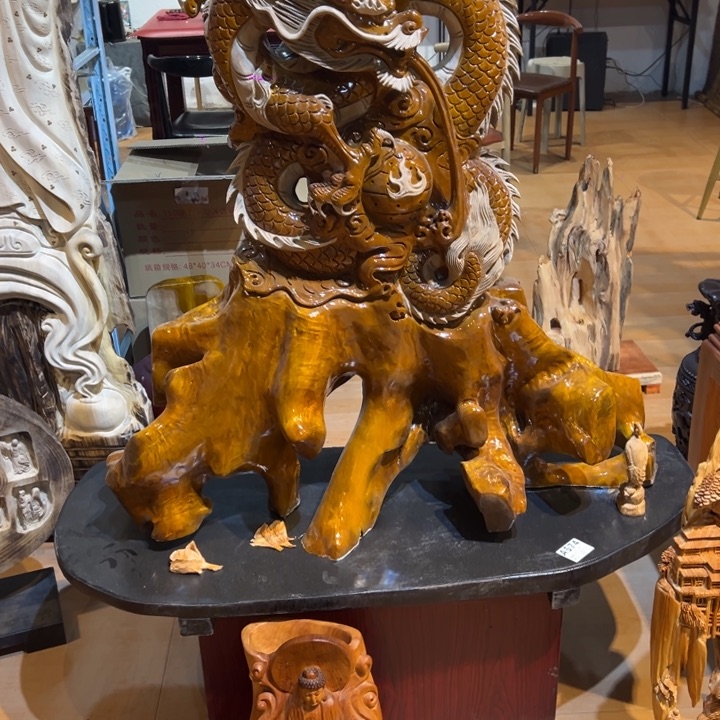 柏木（崖柏）用****3金丝楠木。