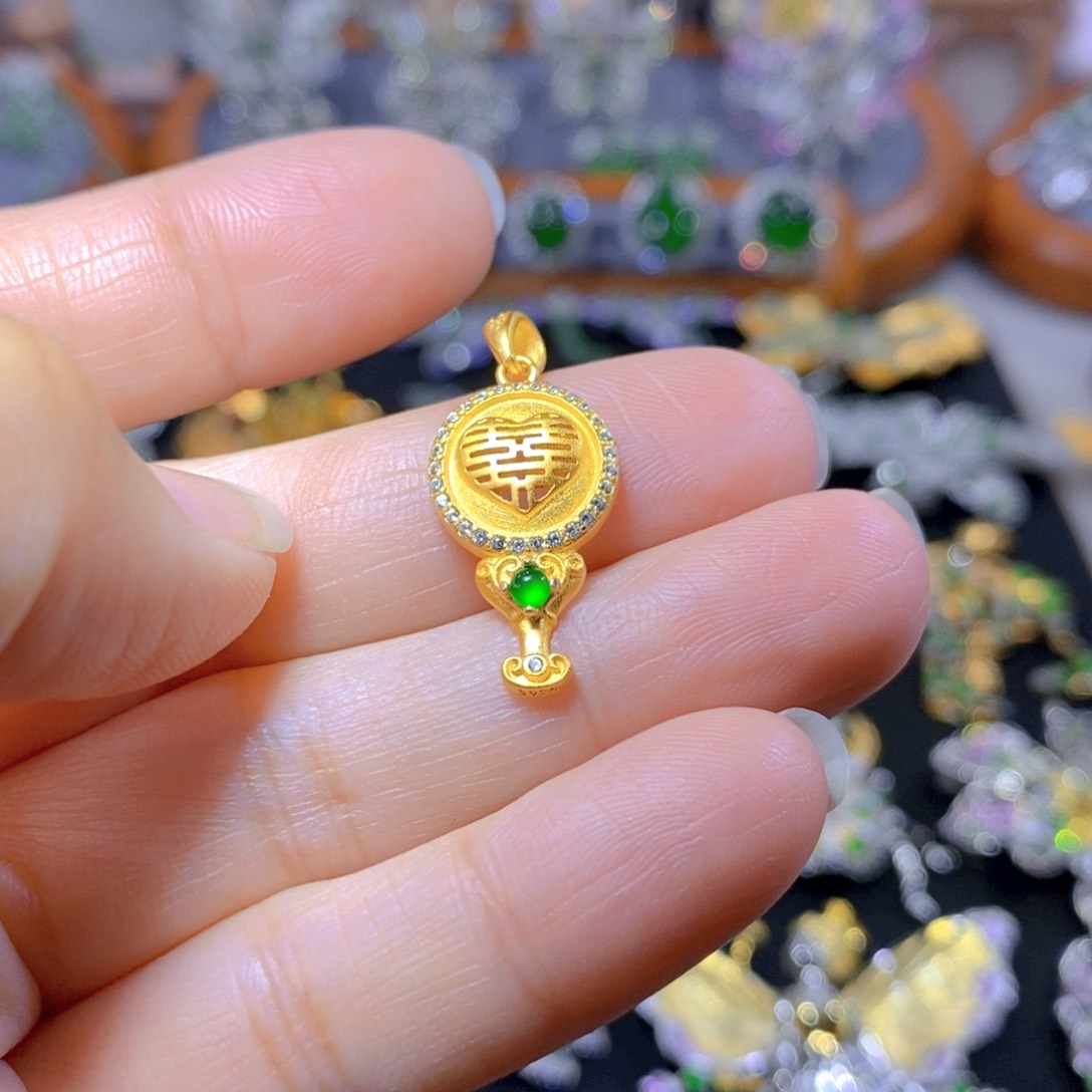 翡翠颈饰银S925镶嵌天然翡翠