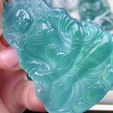 【闪购商品】翡翠颈饰18K金镶嵌天然翡翠