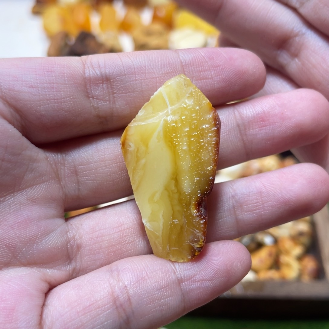 定制琥珀天然原矿