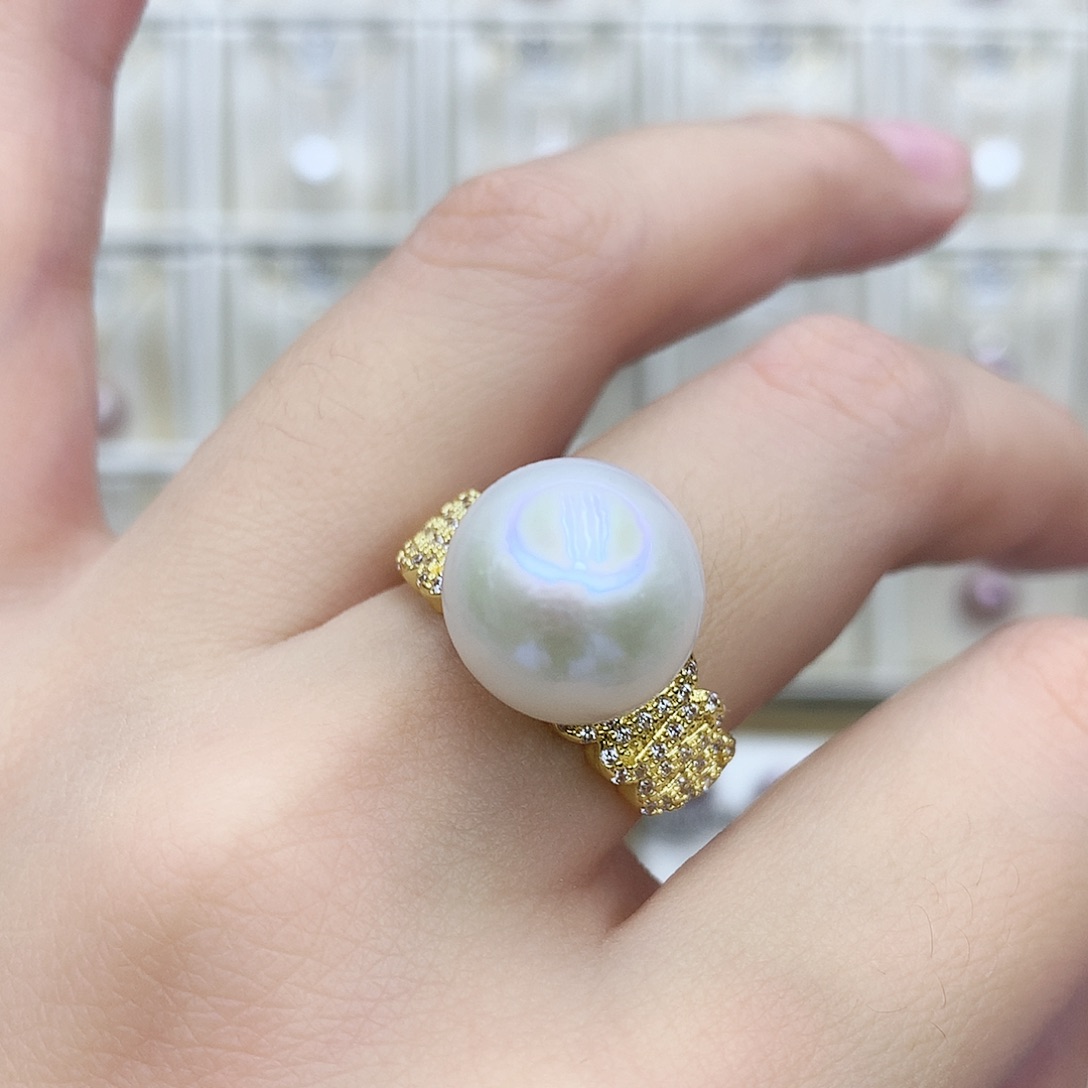 淡水珍珠吊坠(赠链)合金