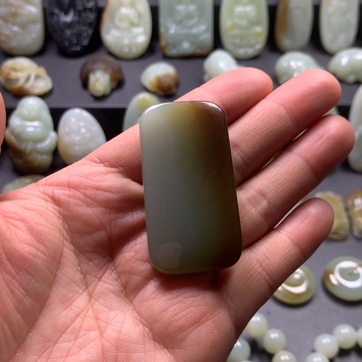 和田玉（糖玉）颈饰未镶嵌