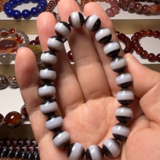 红***麦玛瑙/玉髓未镶嵌手链