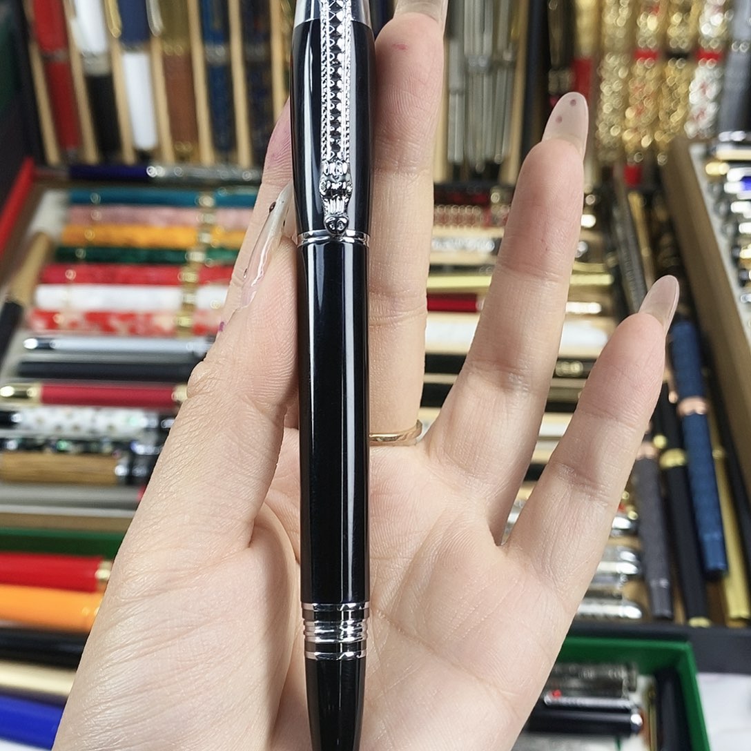 便携式鳄鱼旋转笔帽