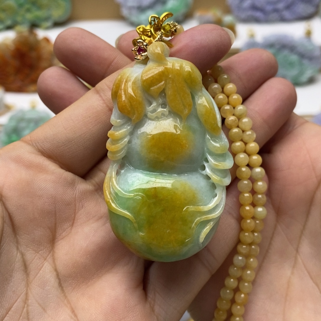 翡翠未镶嵌颈饰翡翠