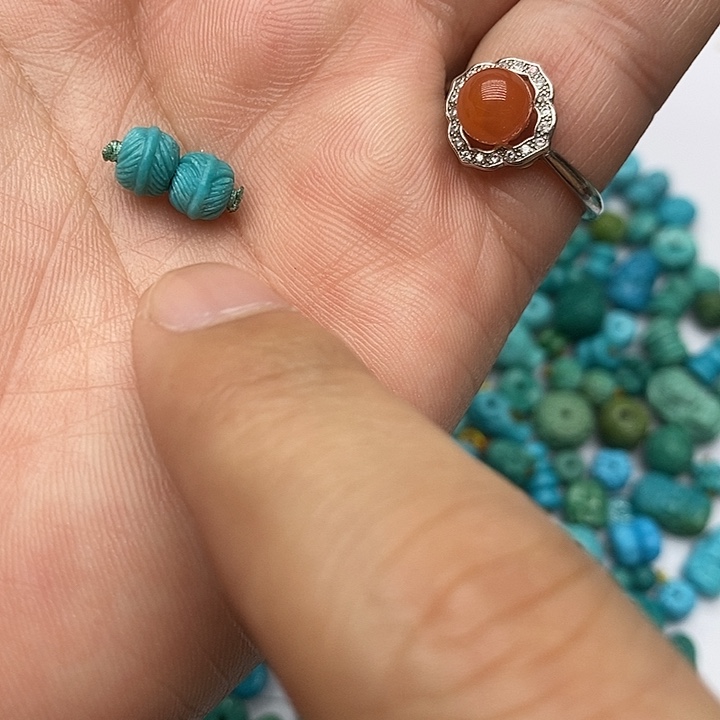 南红玛瑙未镶嵌珠宝奇石