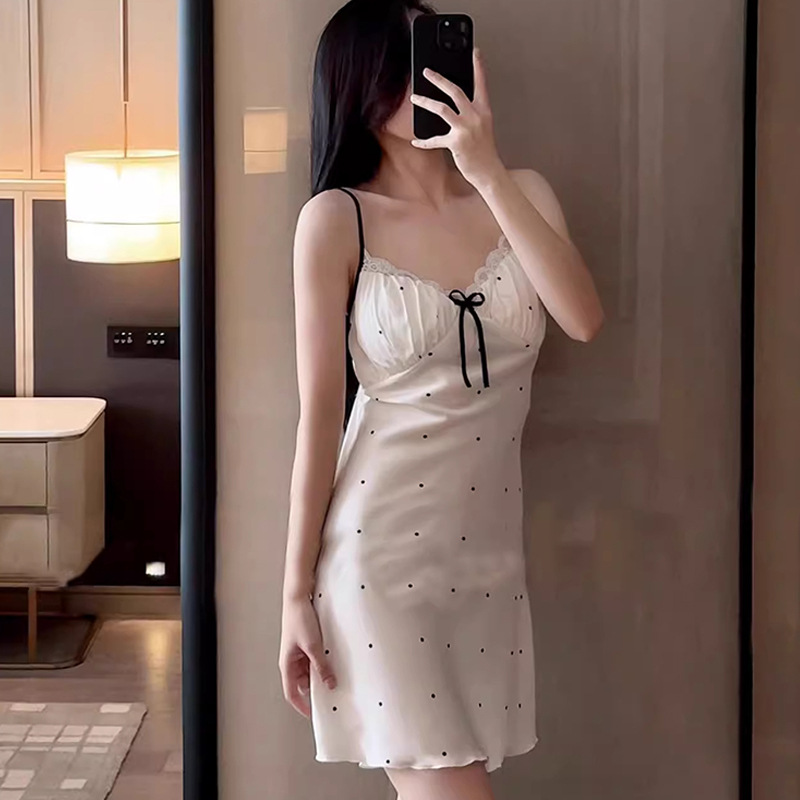 冰丝睡裙女夏季蕾丝薄款吊带睡衣夏天纯欲风性感带胸垫v领家居服