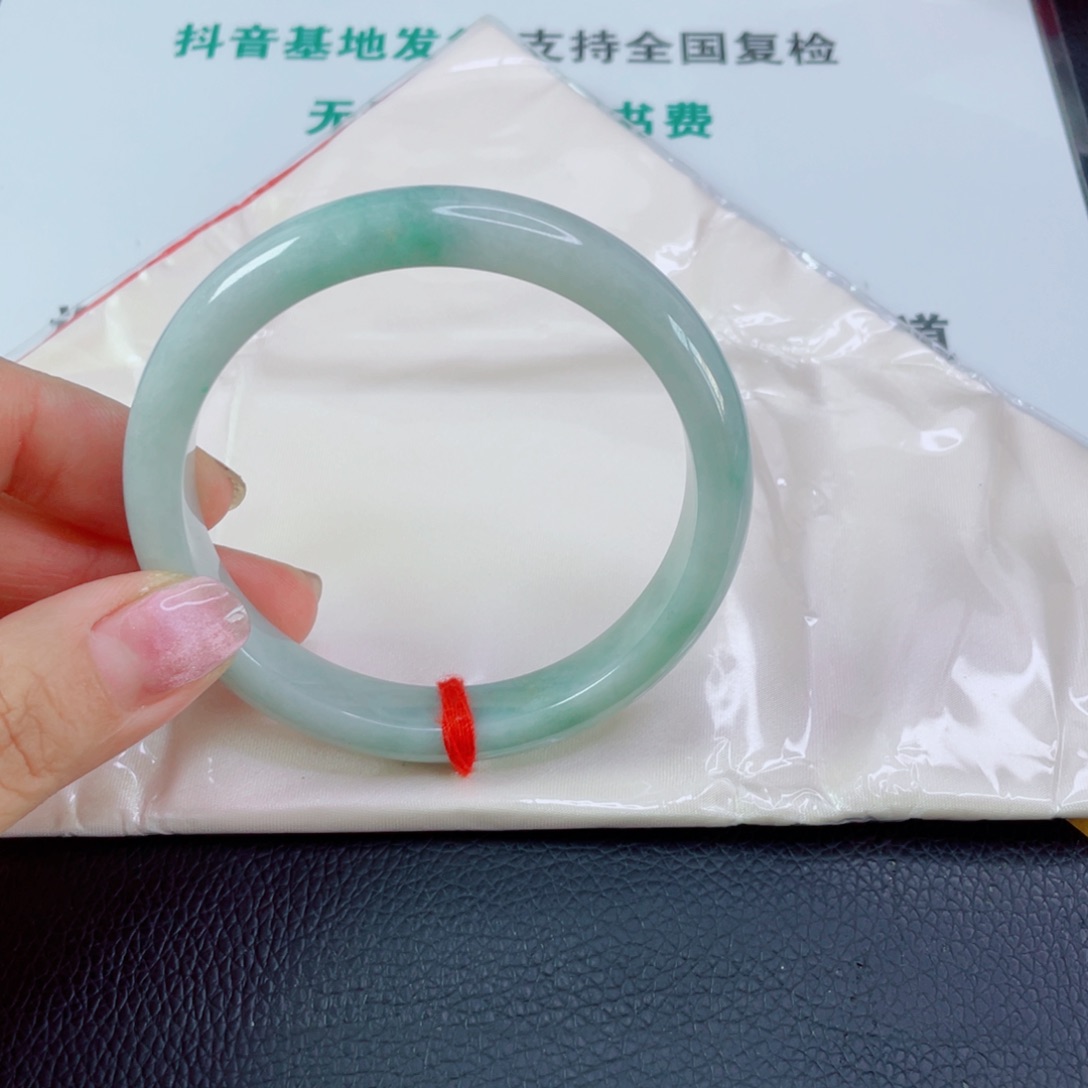 l****翡翠手镯未镶嵌天然