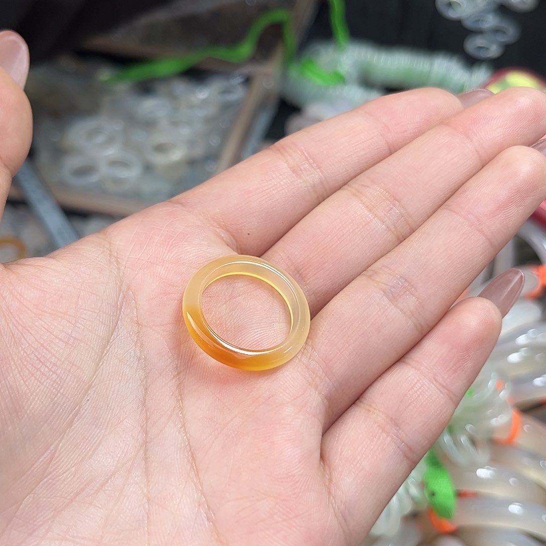 未镶嵌戒指玛瑙/玉髓橘****?