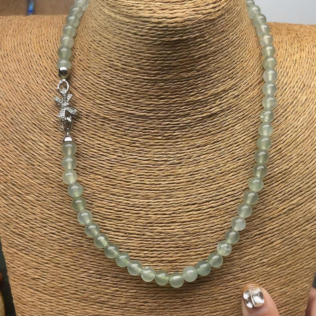 蛇纹石玉未镶嵌吊坠