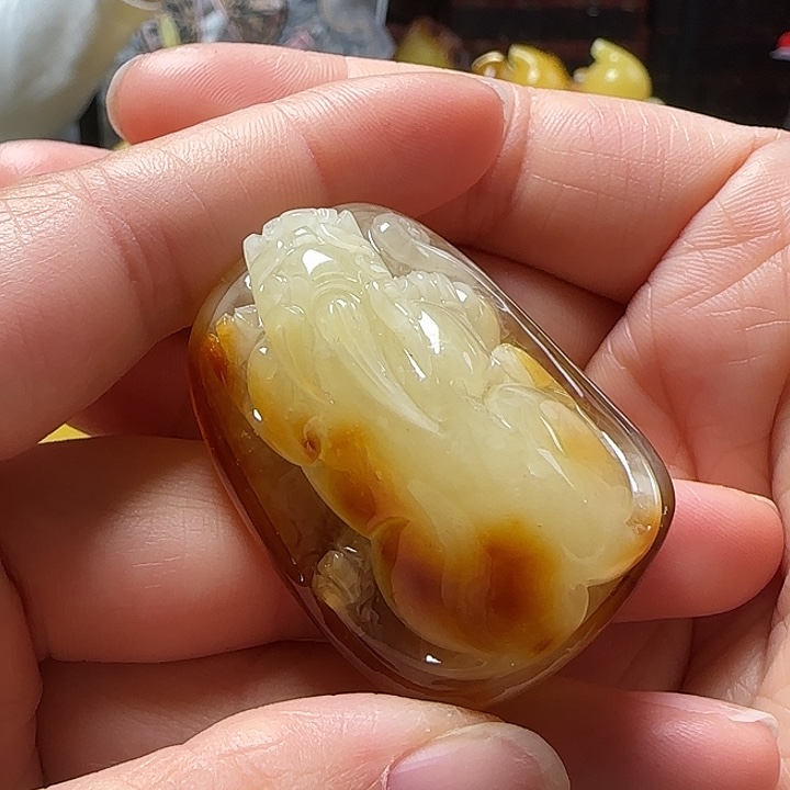 蜜蜡珠宝奇石未镶嵌