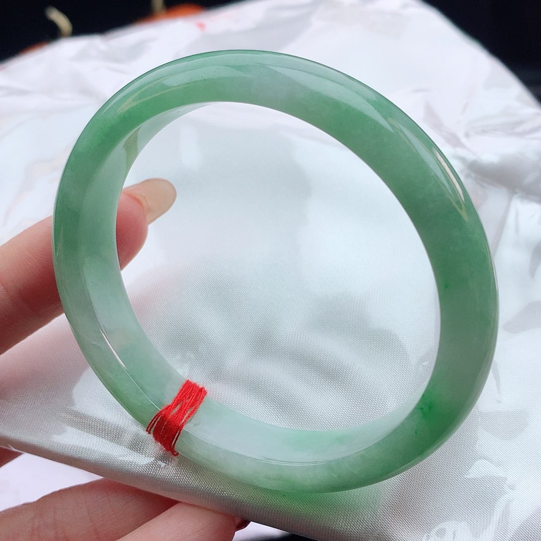 翡翠手镯未镶嵌58贵妃882281