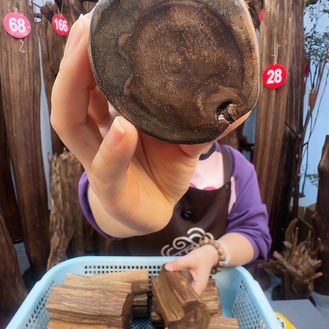 沉香枕沉香沉香原材料，沉香摆件