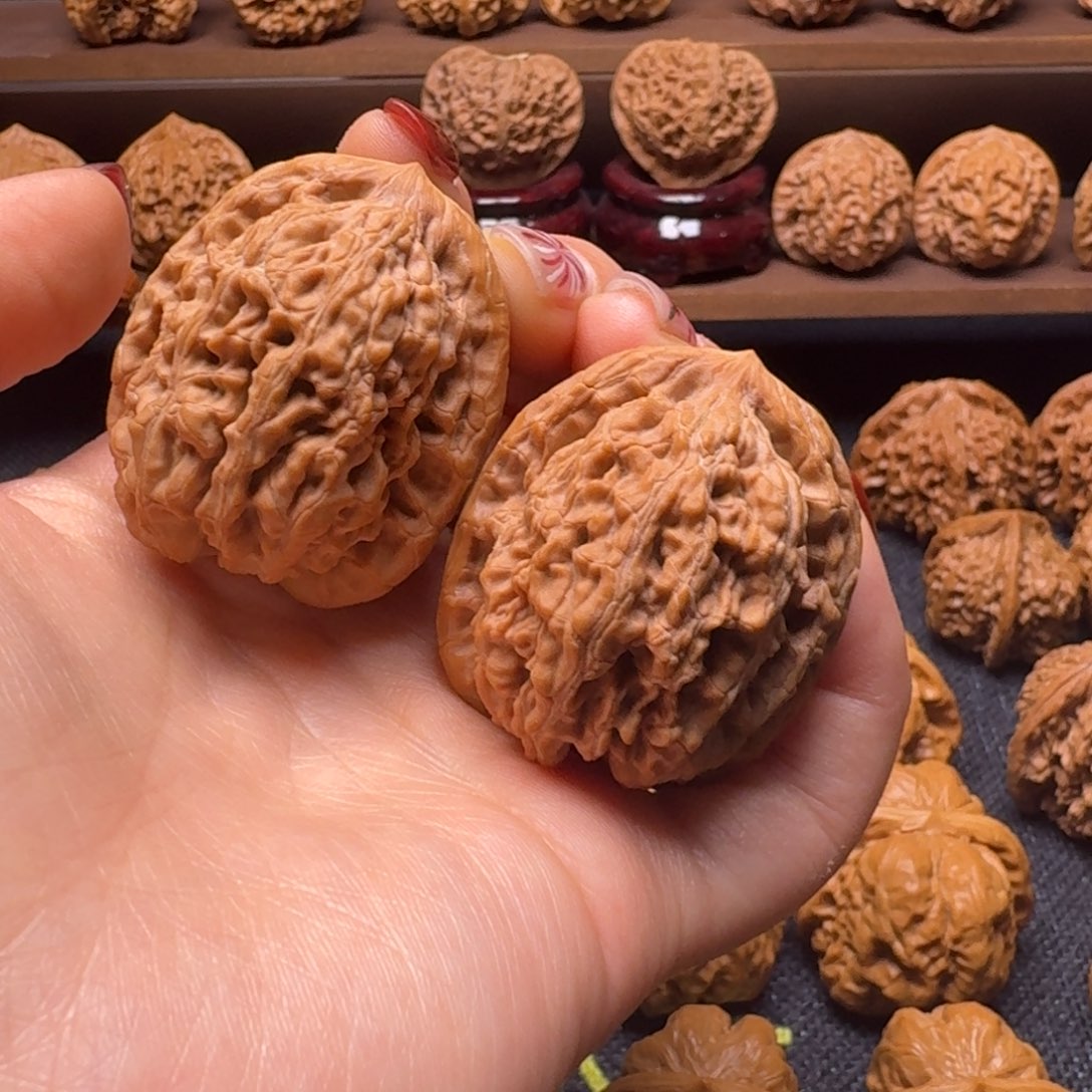 文玩核桃吊坠36蚂蚁王