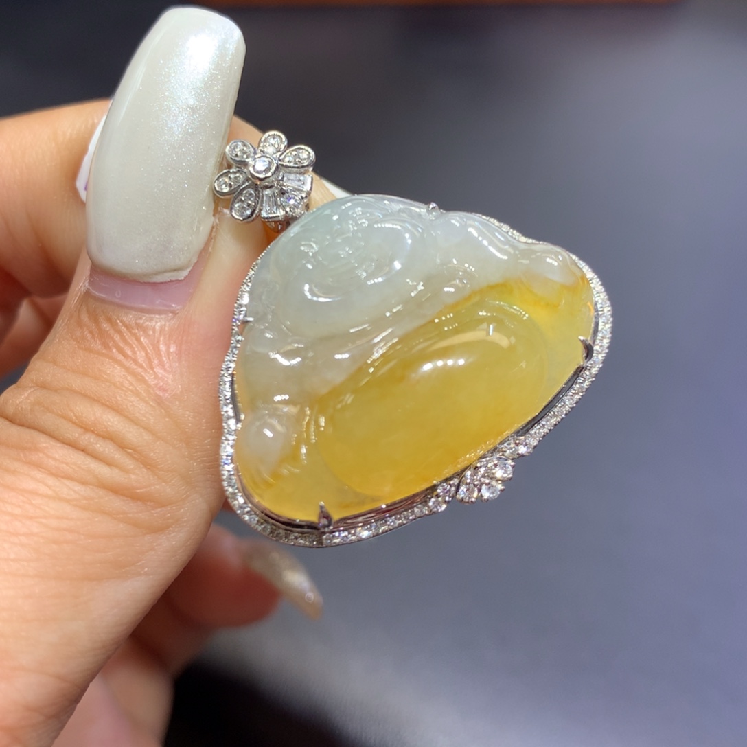 翡翠18K金镶嵌颈饰