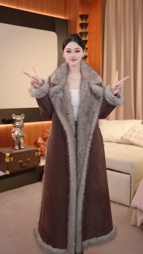 【佩佩专属】28387冬季轻奢长款外套纯色腰带女装保暖毛毛外套