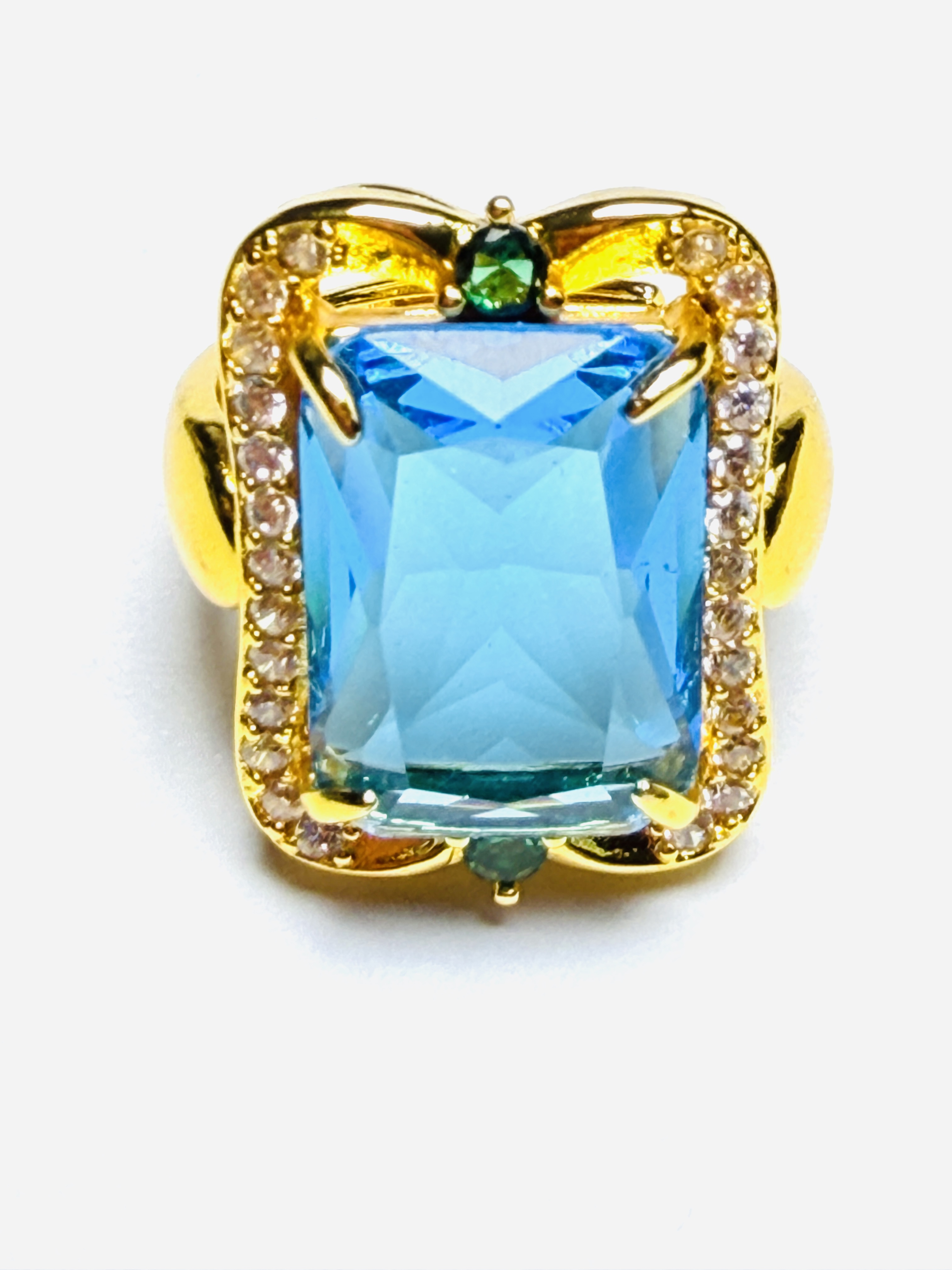 卉藏珍品 D071时尚源头甄选配搭首饰有礼盒吊坠配链子