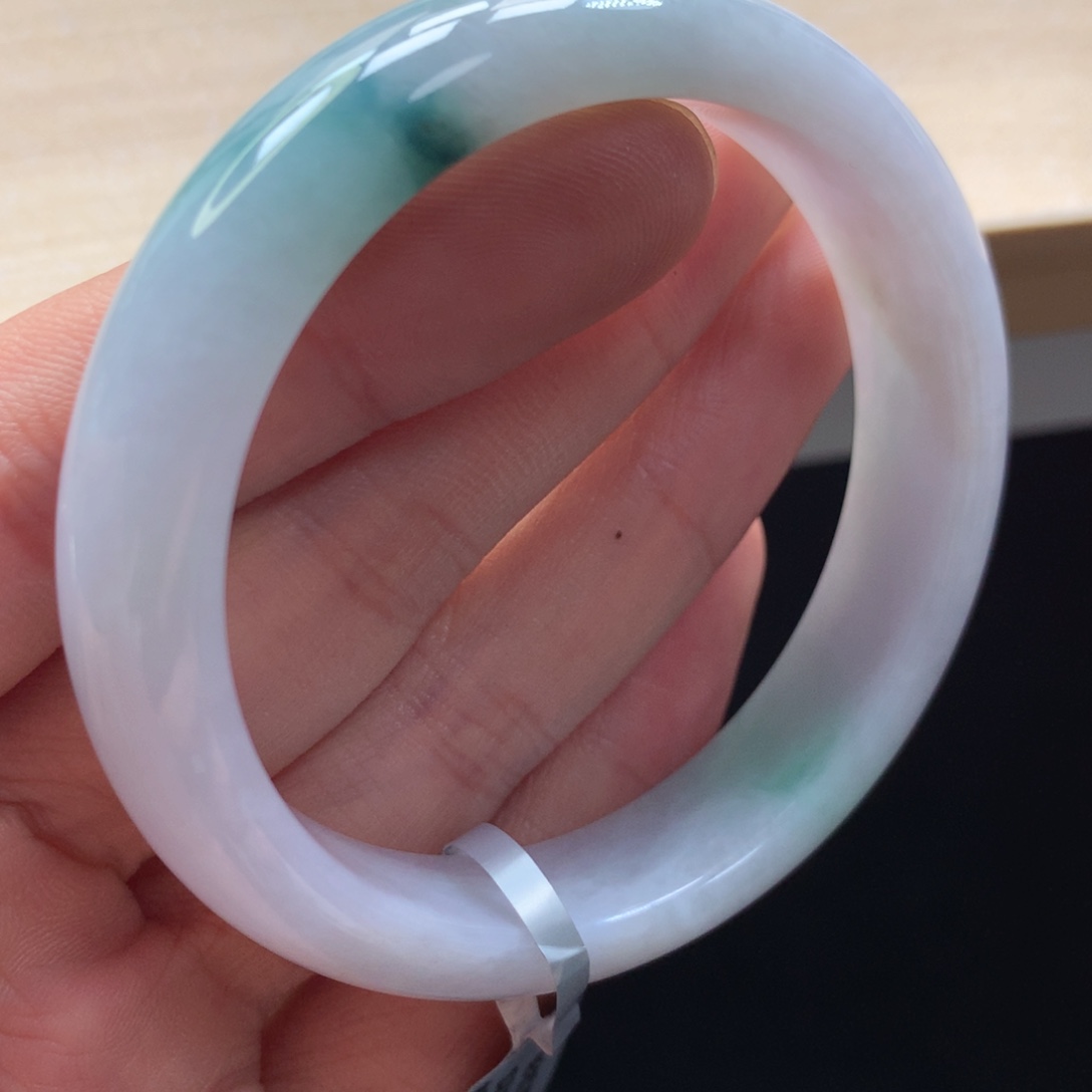 未镶嵌手镯翡翠手镯