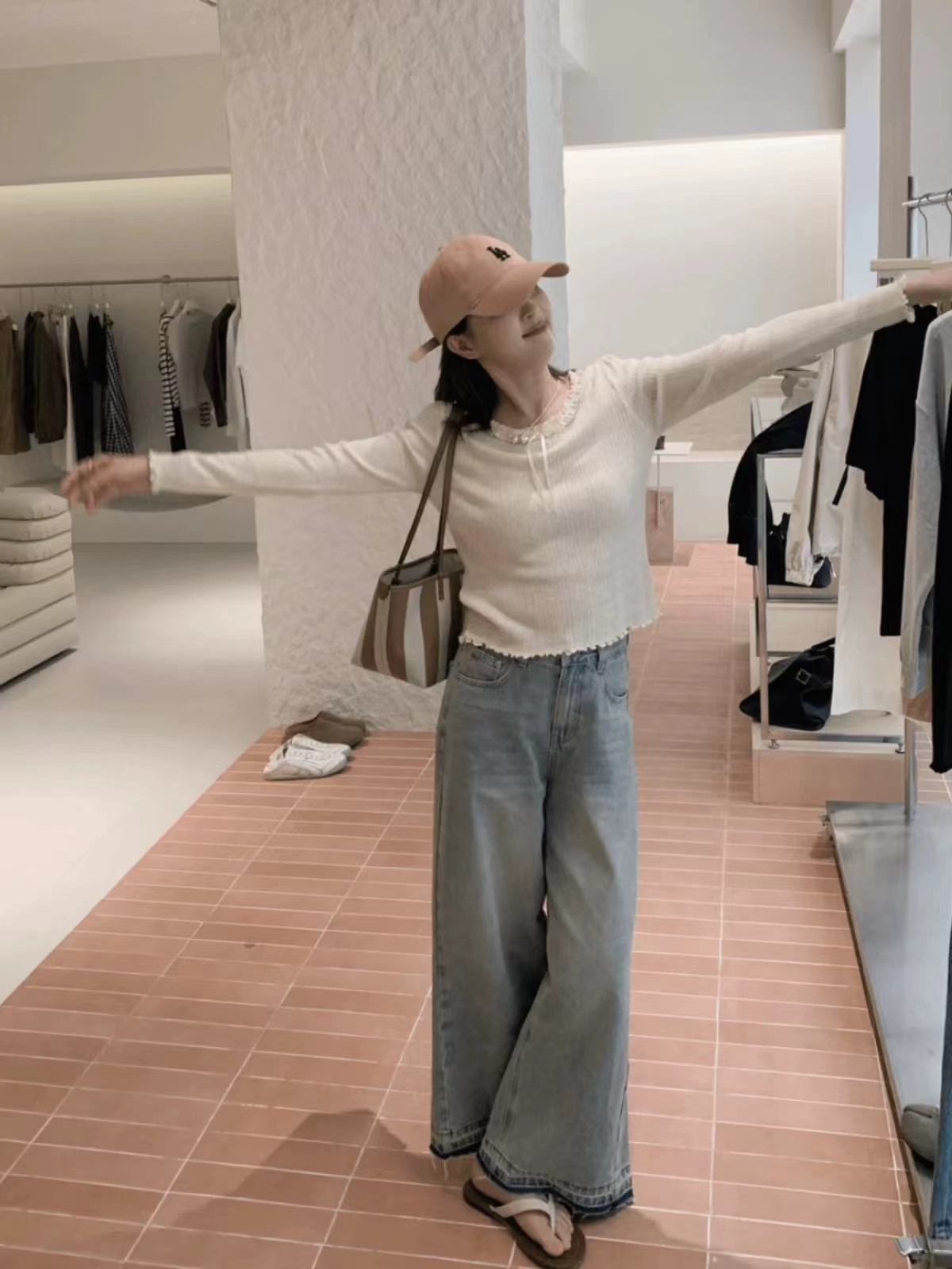 0052 复古做旧直筒牛仔裤女高腰裤