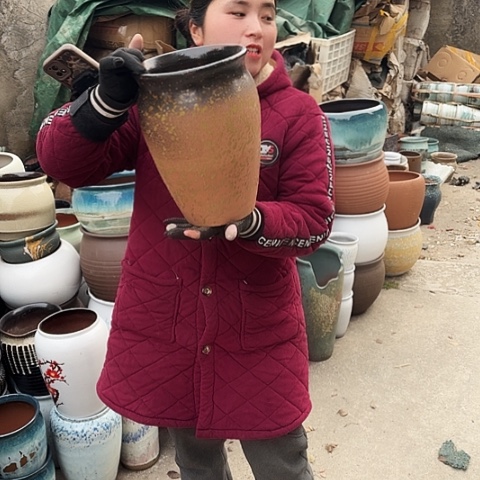 20口29高瑕疵盆子。