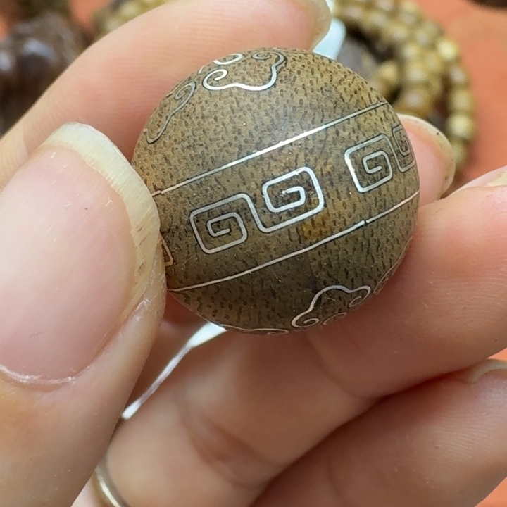 大叶紫檀（黑酸枝木类）