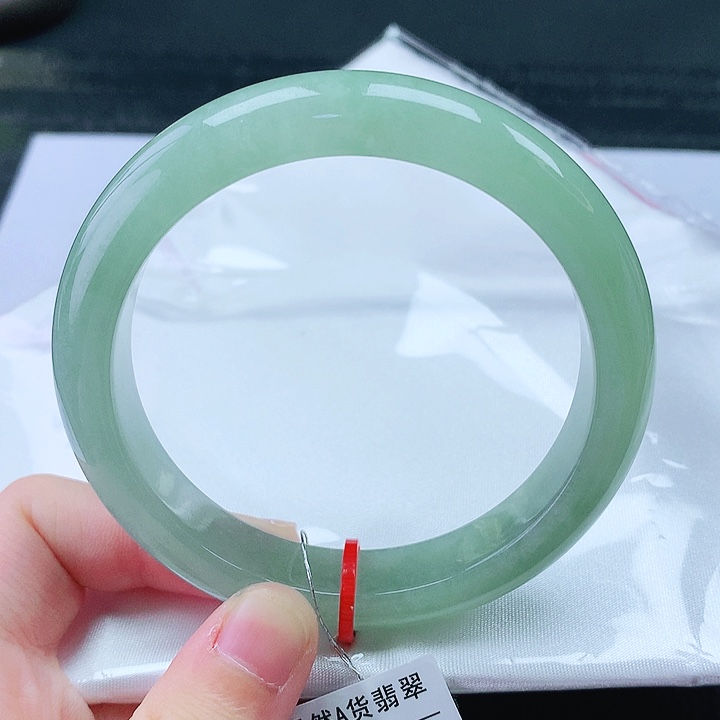 翡翠未镶嵌手镯56圈