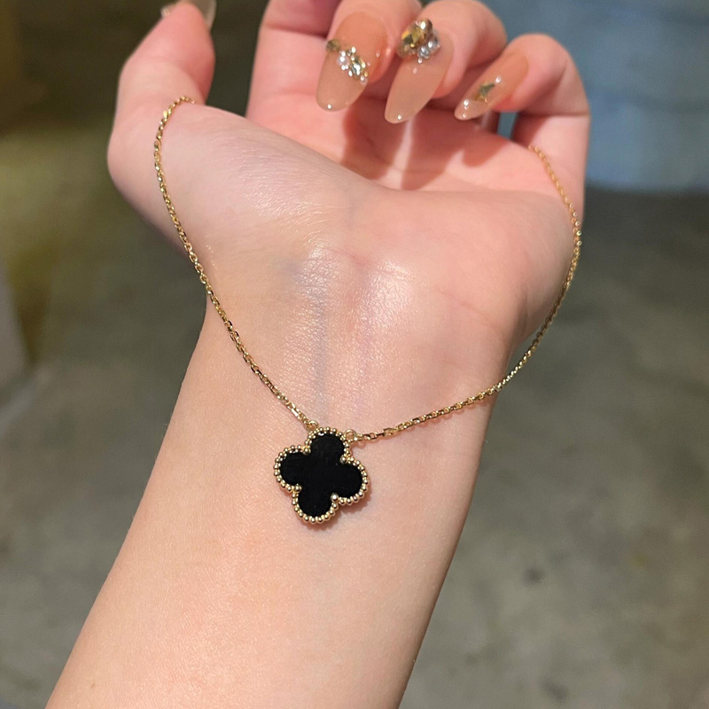 18K金黑色四叶草单花项链高定版5克以上