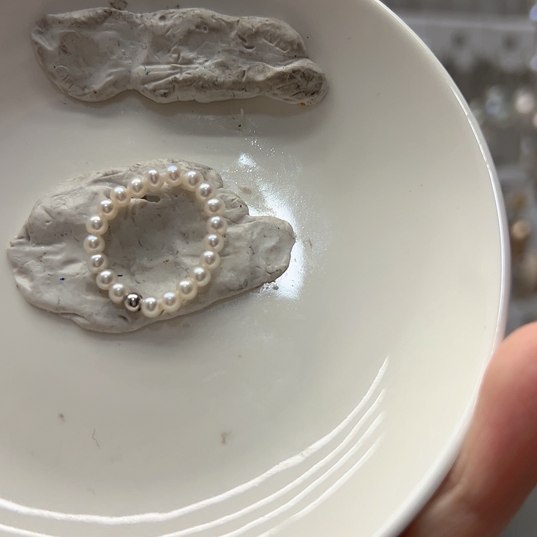 v***n淡水珍珠耳饰银S925镶嵌