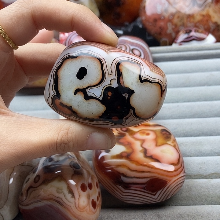 好***五玛瑙/玉髓未镶嵌珠宝奇石