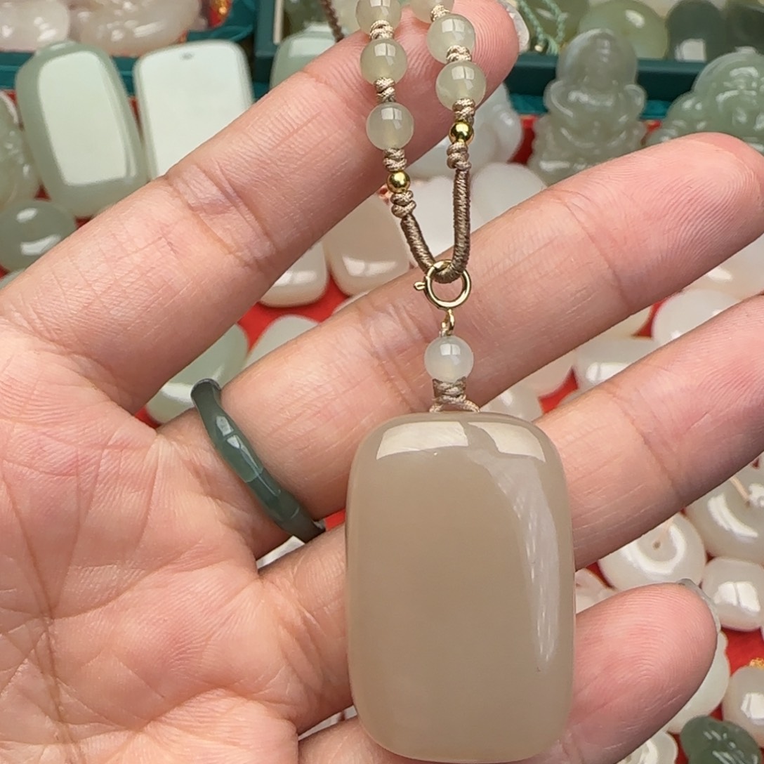 和田玉未镶嵌颈饰小****0