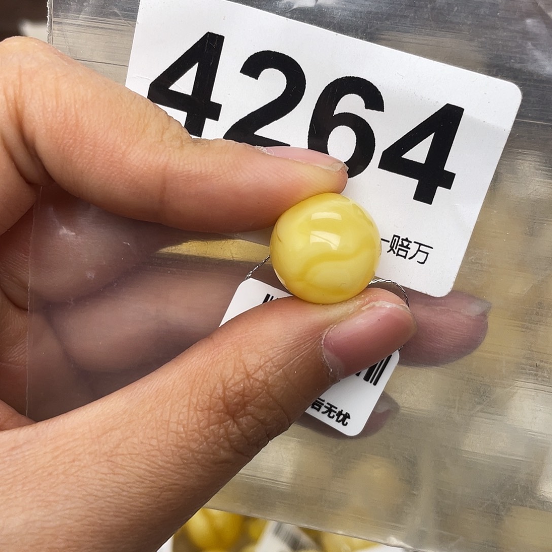 蜜蜡未镶嵌珠宝奇石14