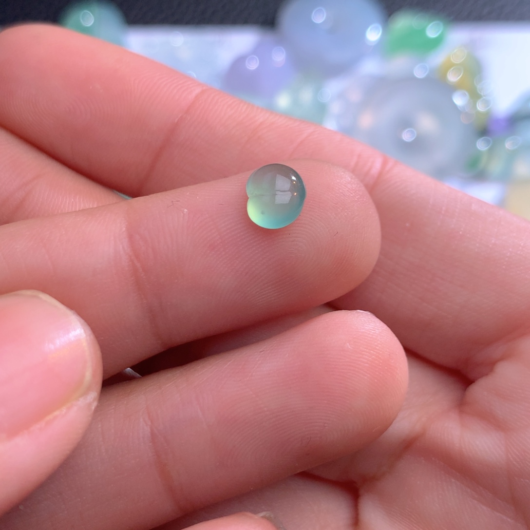 ****-翡翠未镶嵌颈饰缅甸