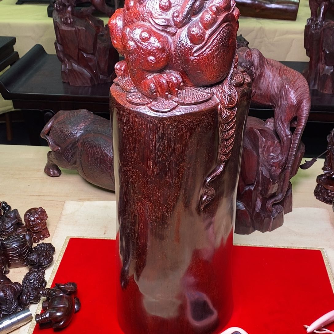 檀香紫檀（小叶紫檀）飞*