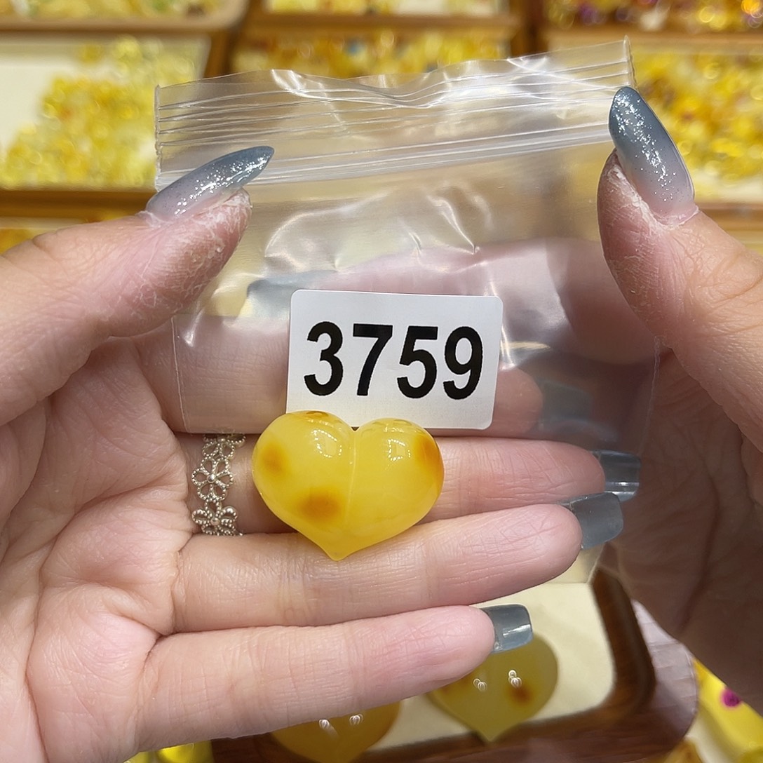 S***n琥珀颈饰未镶嵌蜜蜡