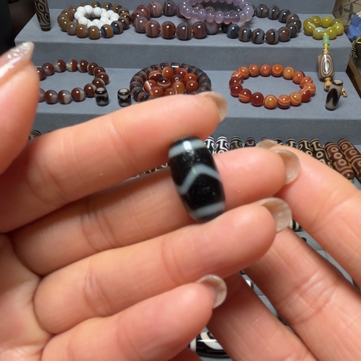 未镶嵌颈饰玛瑙/玉髓