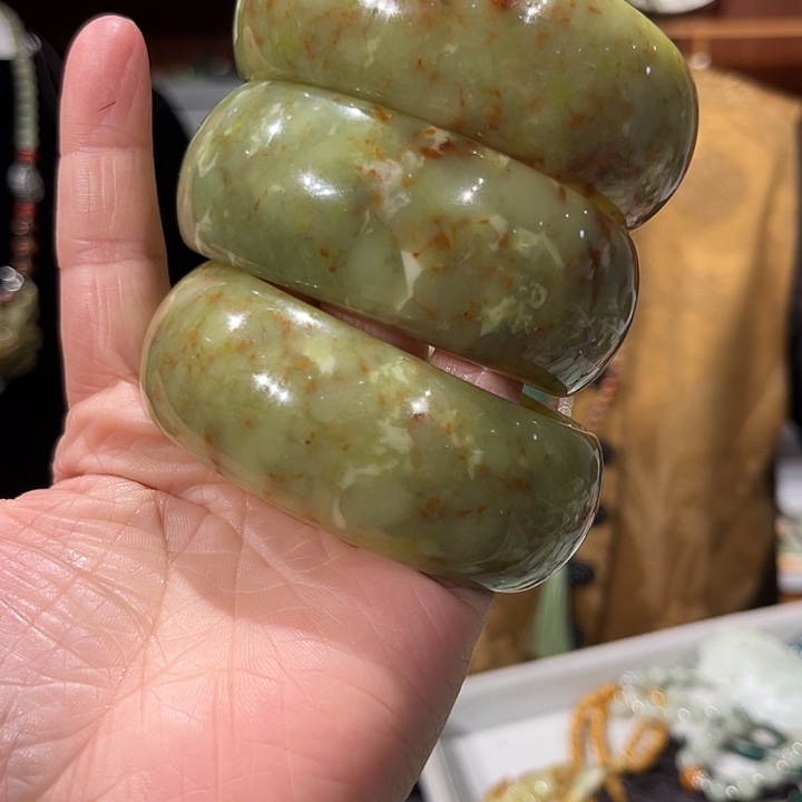 未镶嵌岫玉毛衣链