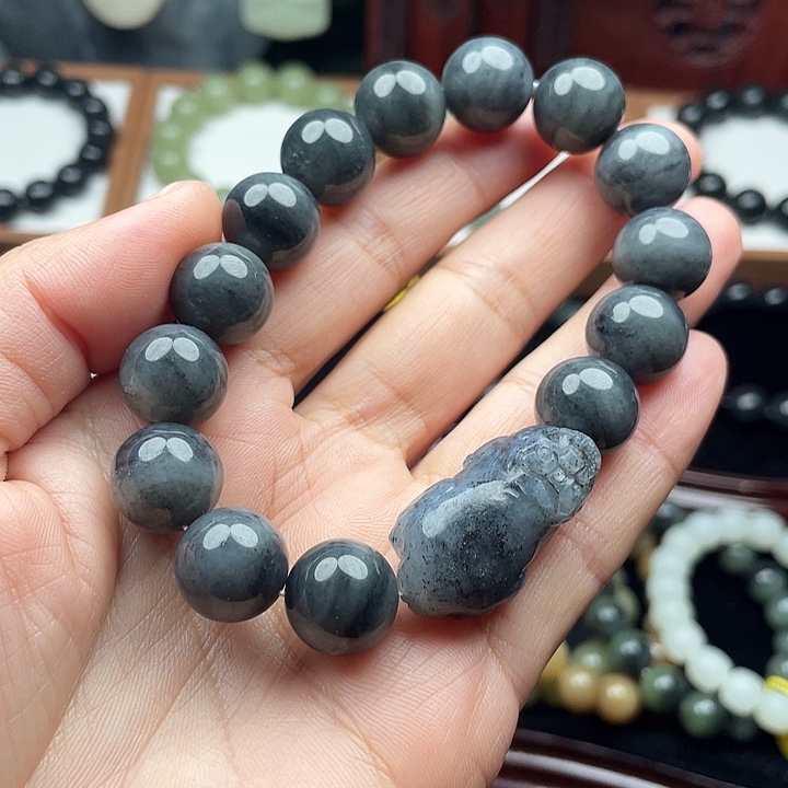 刚***好和田玉未镶嵌手串