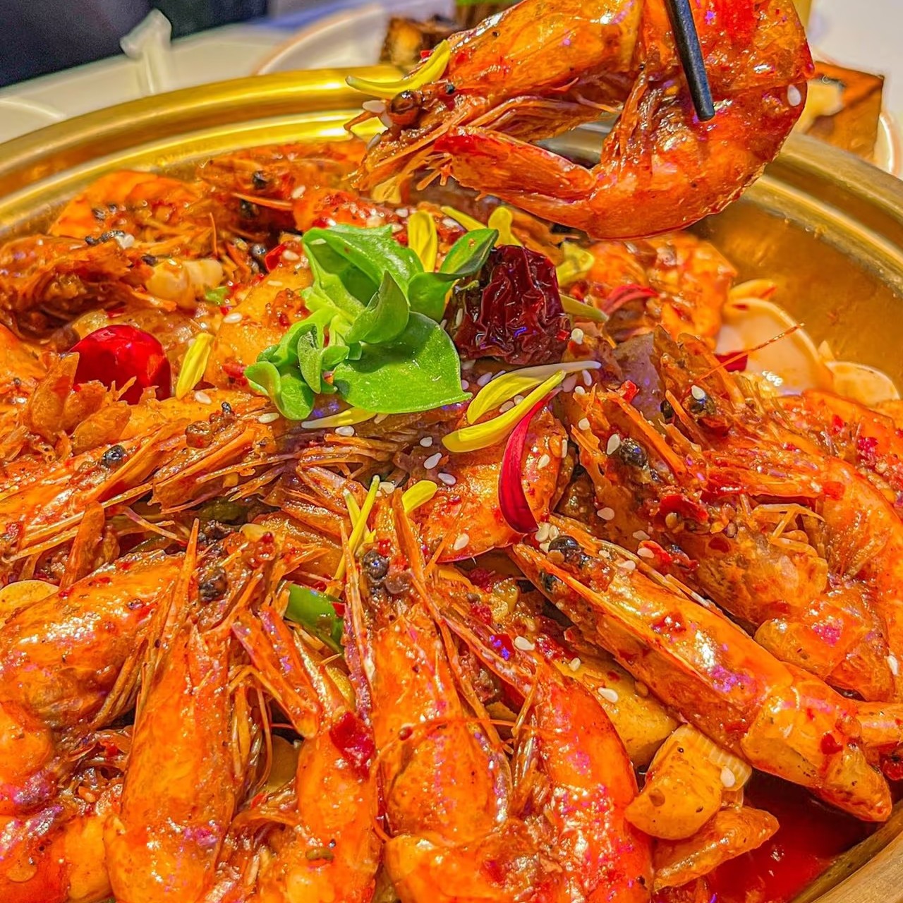 香辣大虾一份20只，椒盐和香辣2个味道