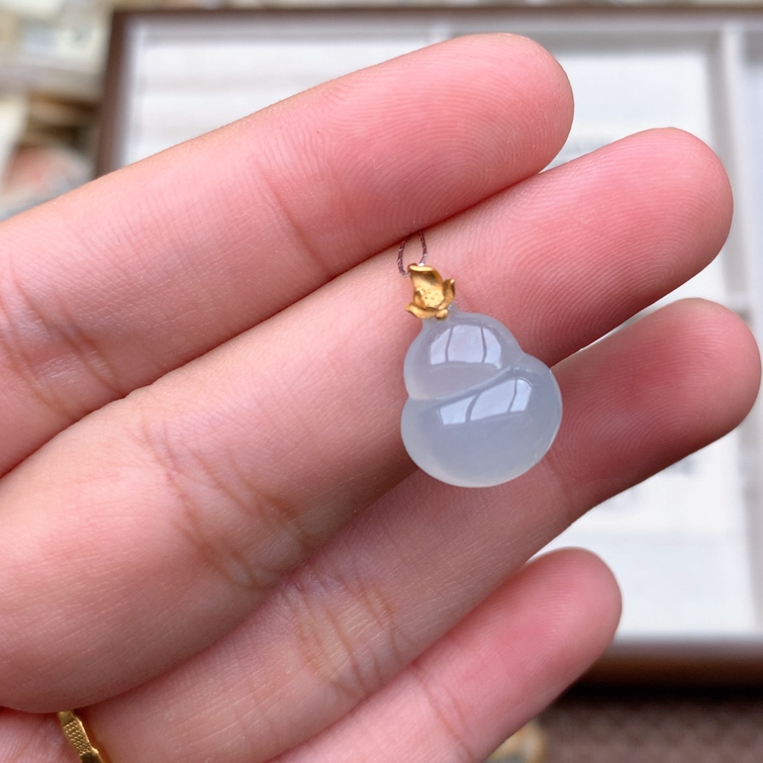 【闪购商品】18K金镶嵌挂件翡翠一