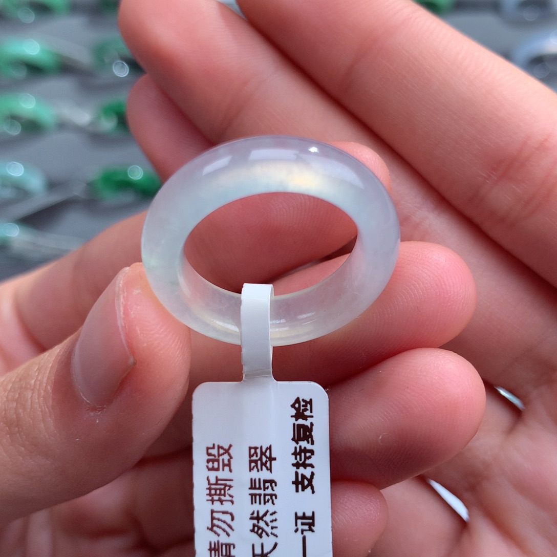 翡翠戒指未镶嵌廊****校天然