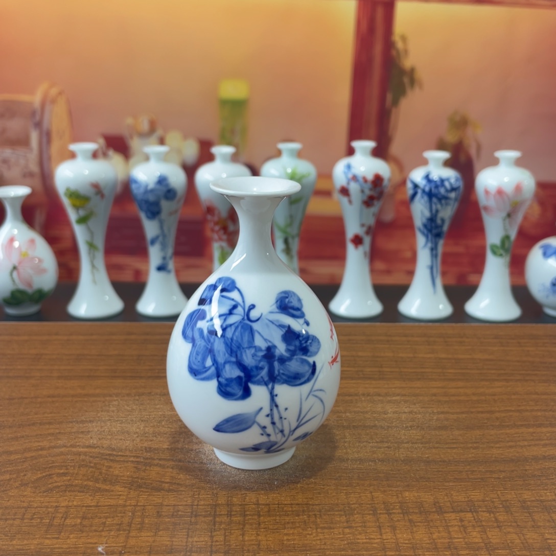 陶瓷景德镇小花瓶等着你