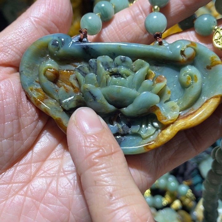 岫玉岫玉吊坠未镶嵌