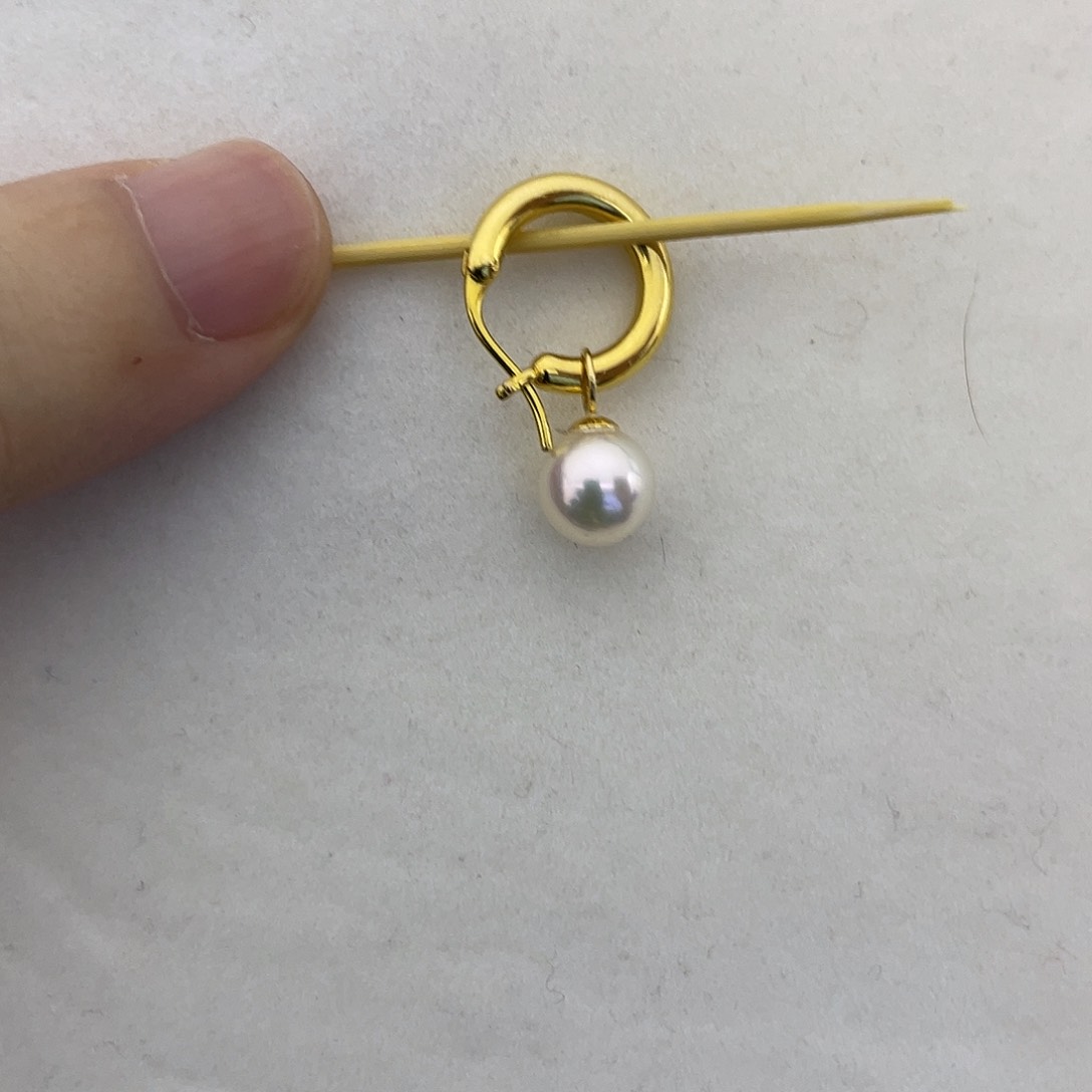 海水珍珠耳饰18K金镶嵌7.5-8许红豆耳环