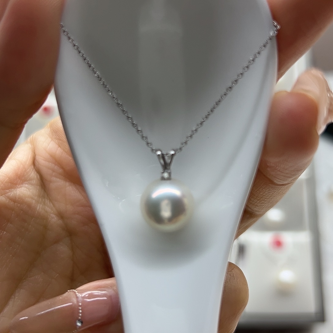 淡水珍珠颈饰18K金镶嵌