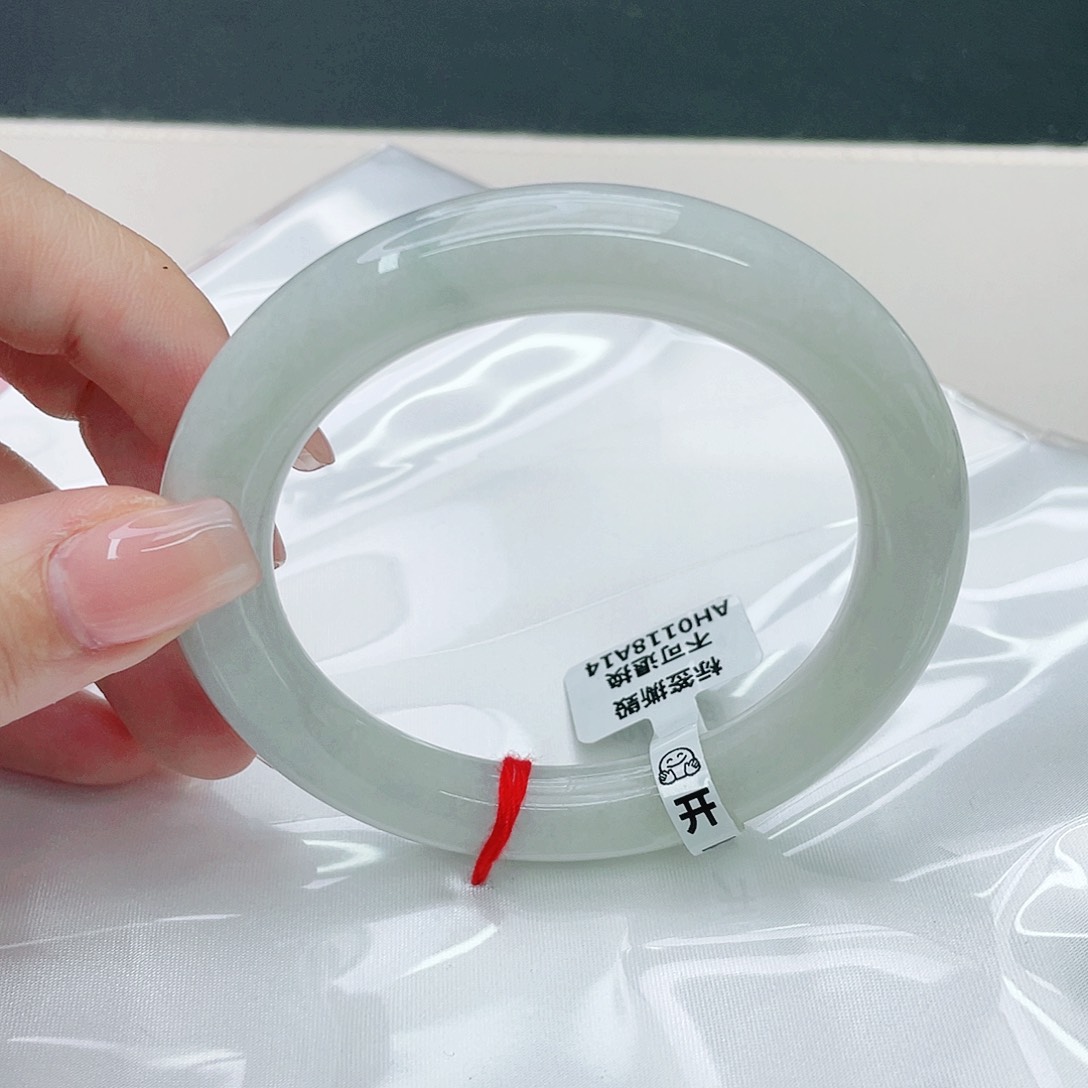 翡翠手镯未镶嵌圆60