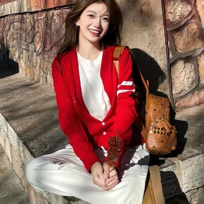 miu系千金风红色假两件针织开衫女春季新款毛衣外套修身慵懒上衣